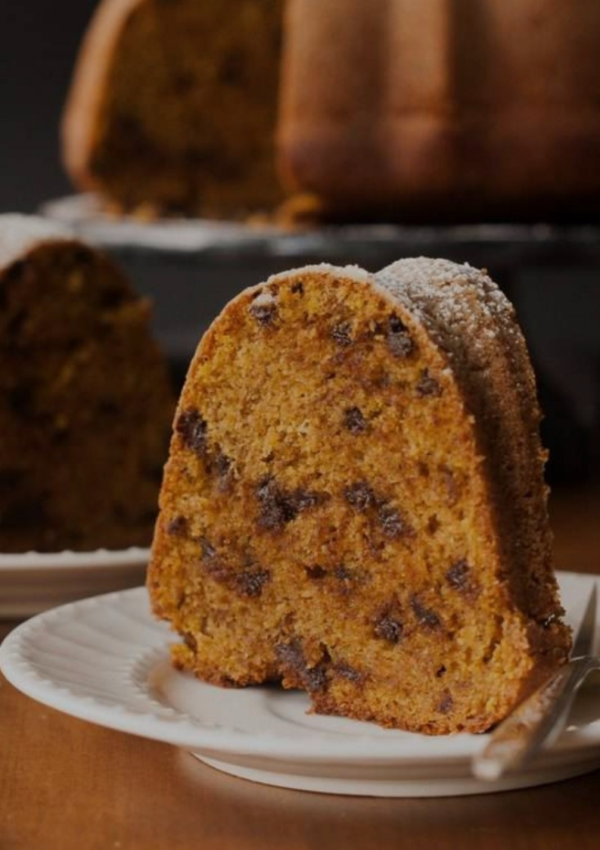 Pumpkin chocolate chip bundt cake